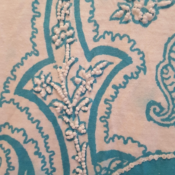 ♥️While & teal top with beaded accent♥️ - Picture 2 of 2